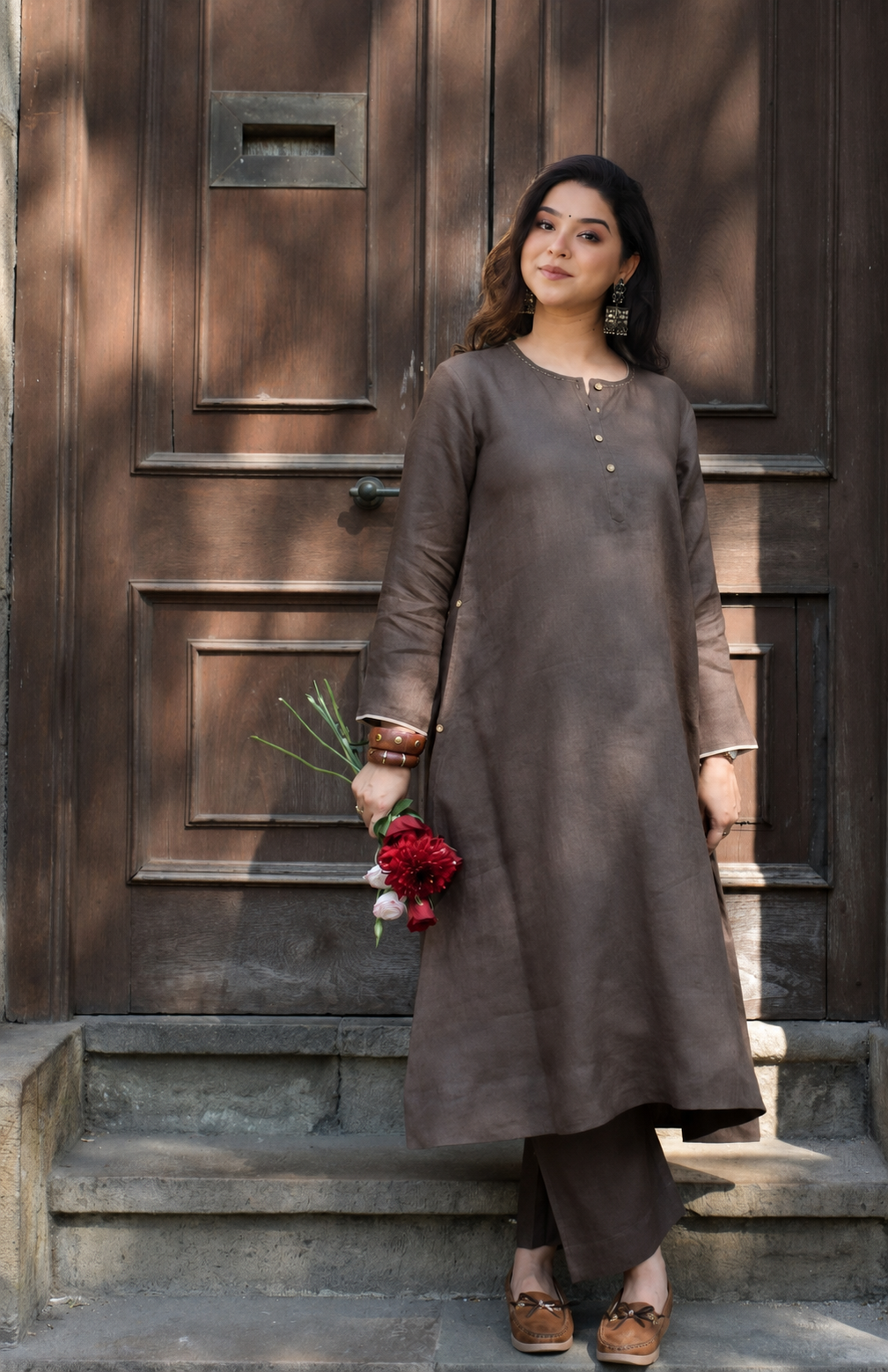 women Embroidered Kurta Set