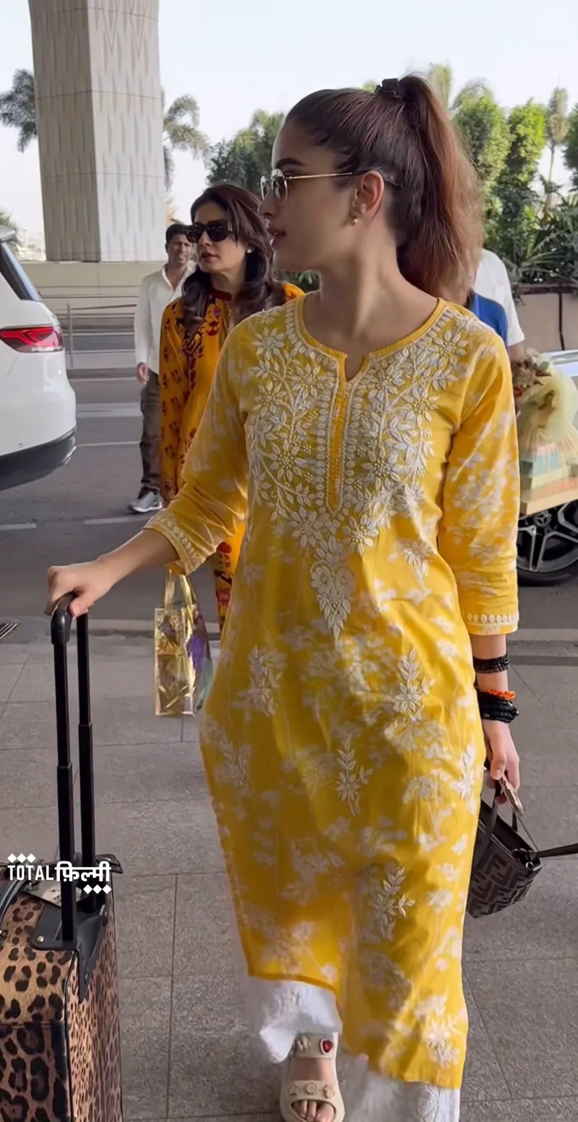 Women Embroidery Work Kurti