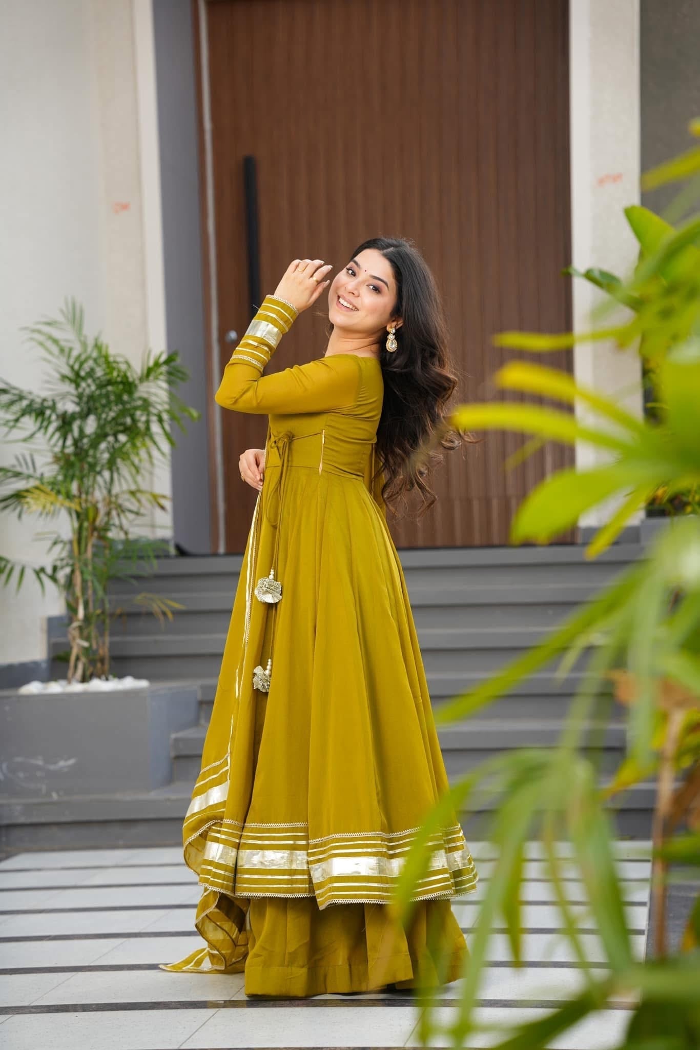 Musterd Plain Georgette Anarkali Suit Set