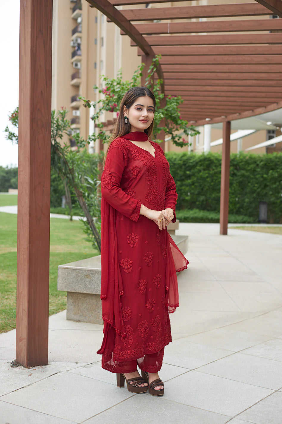 Elegant Red Floral Embroidered Kurta Pant Set with Dupatta