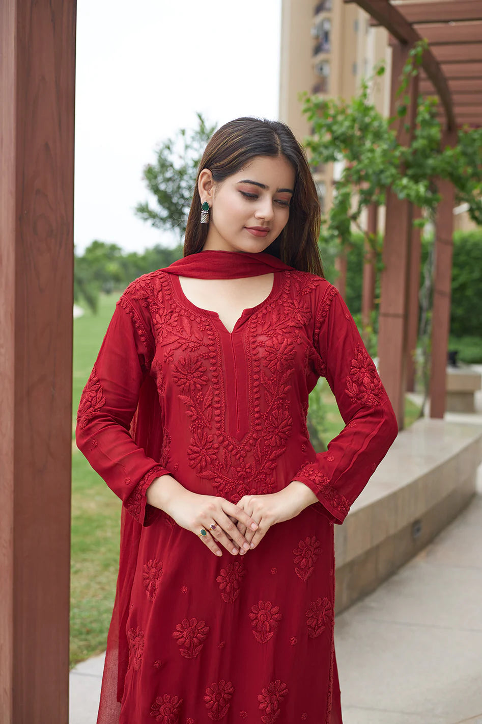 Elegant Red Floral Embroidered Kurta Pant Set with Dupatta