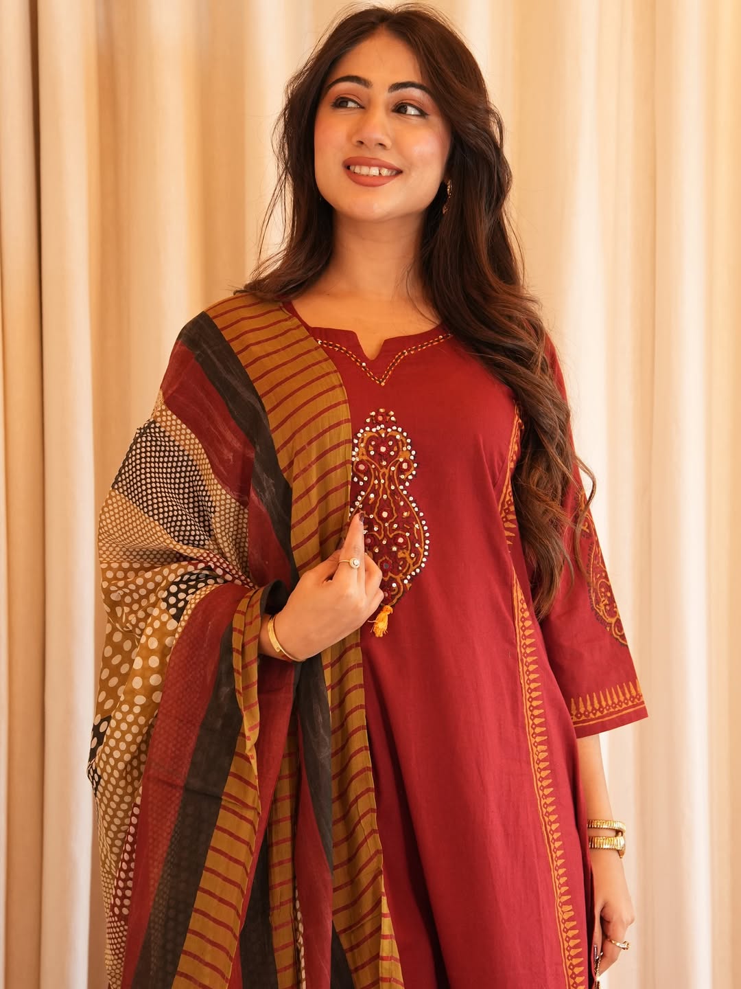 Elegant Maroon Printed Kurta Set with Dupatta & Ethnic Clutch