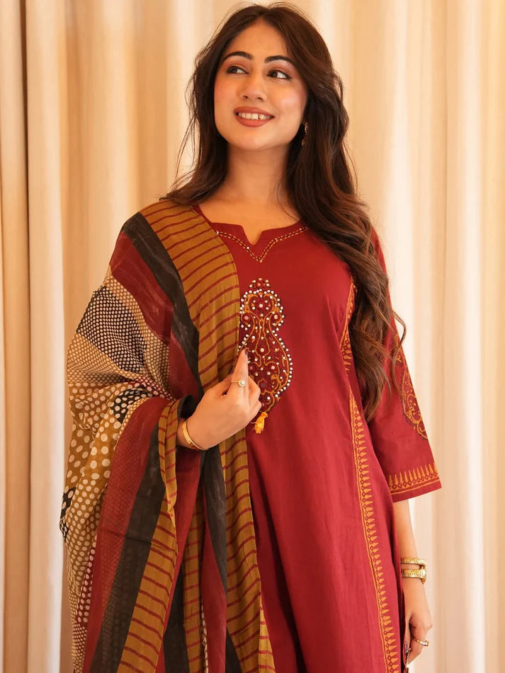 Elegant Maroon Printed Kurta Set with Dupatta & Ethnic Clutch