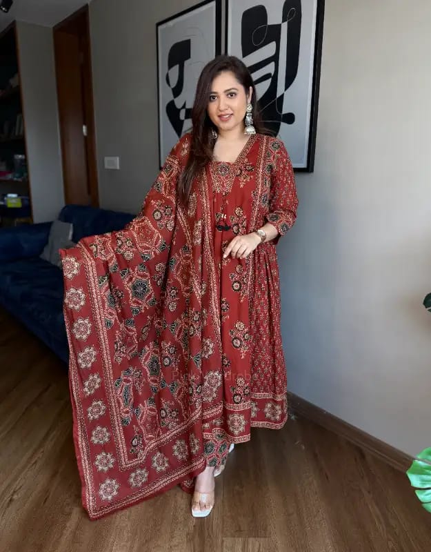 Midnight Elegance Floral Printed Cotton Kurta Set with Dupatta for Women